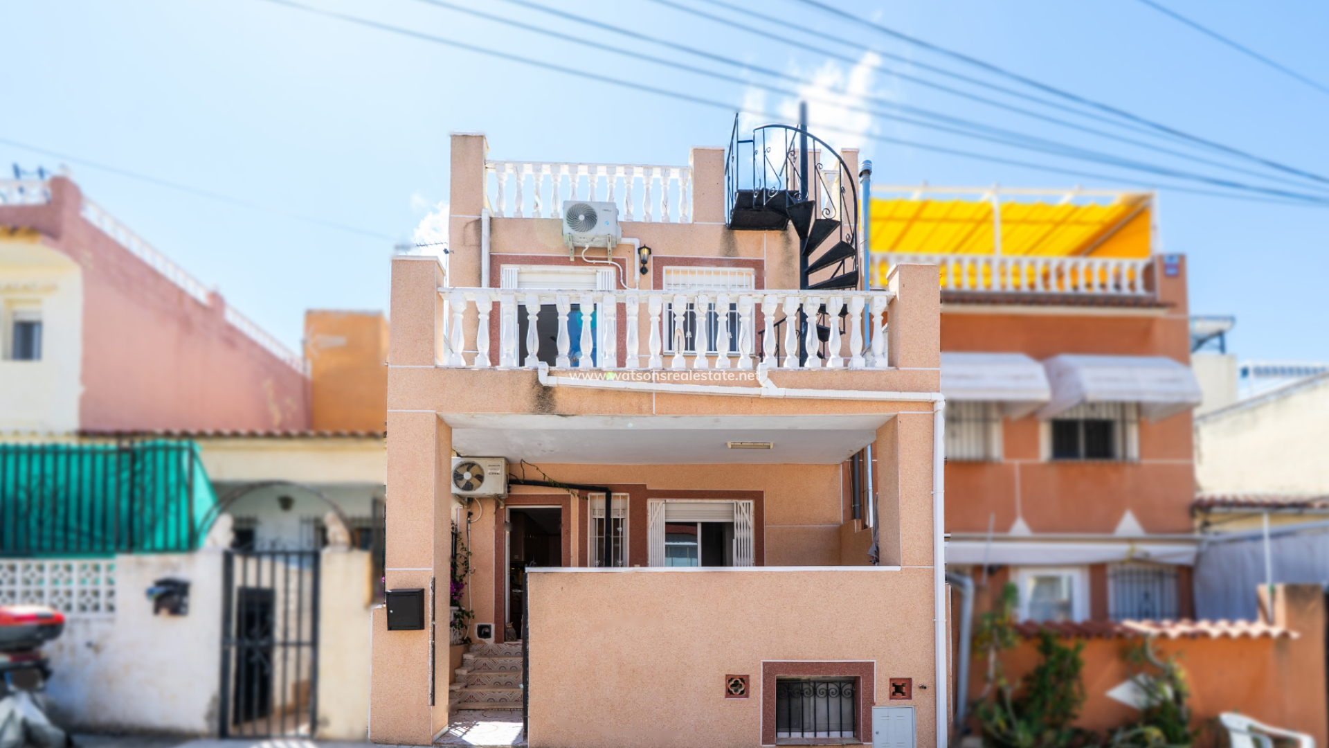 Adosado - Venta - Urb. La Marina - 6184