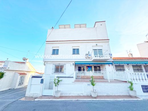 Adosado - Venta - Urb. La Marina - Urb. La Marina