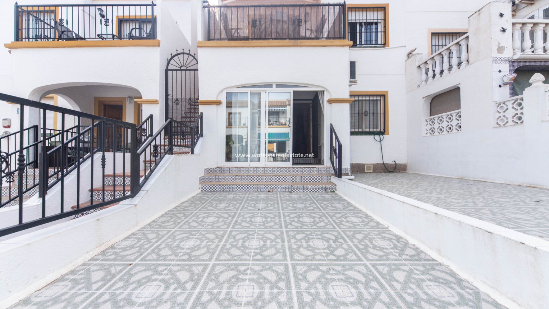 Apartment - Resale - La Marina - 5252