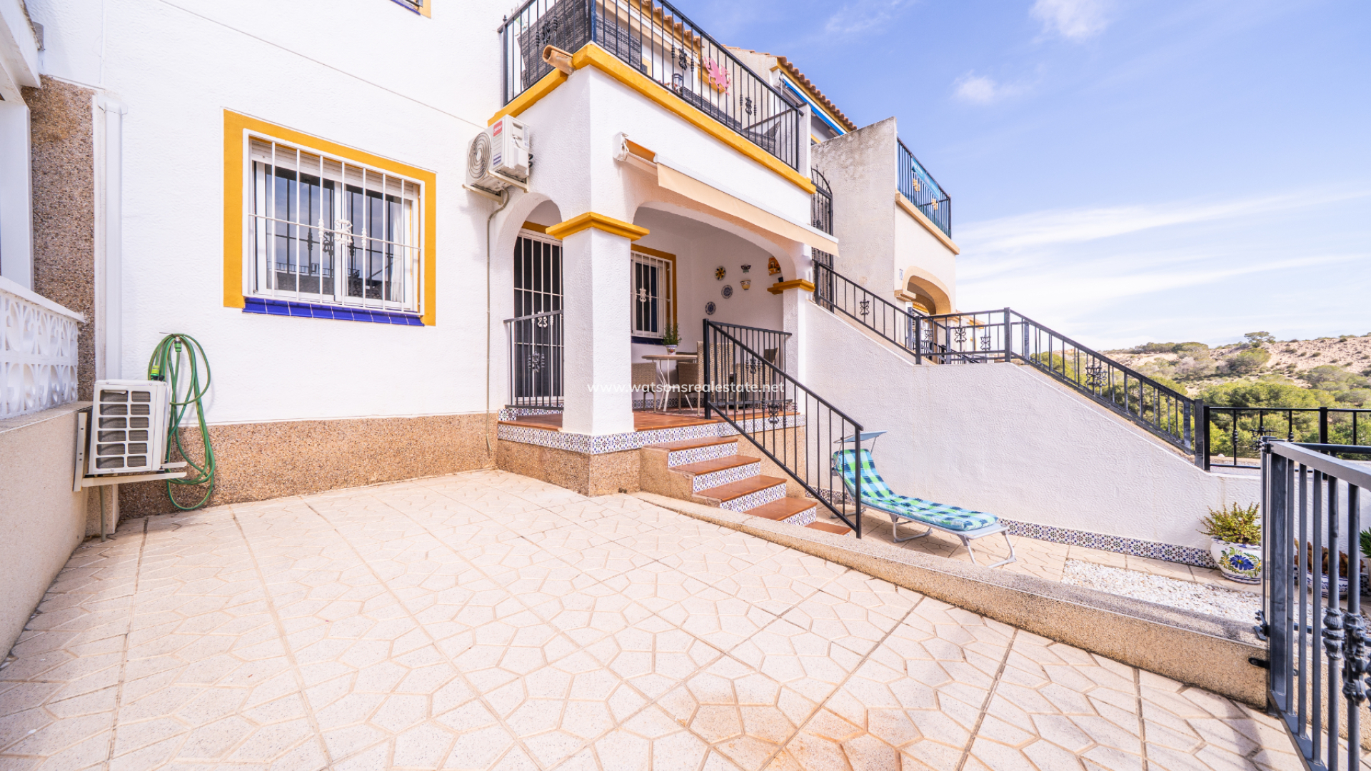 Apartment - Resale - Urb. La Marina - 6129