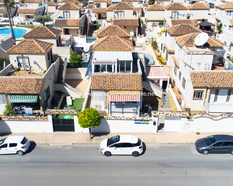 Chalet en venta en Alicante