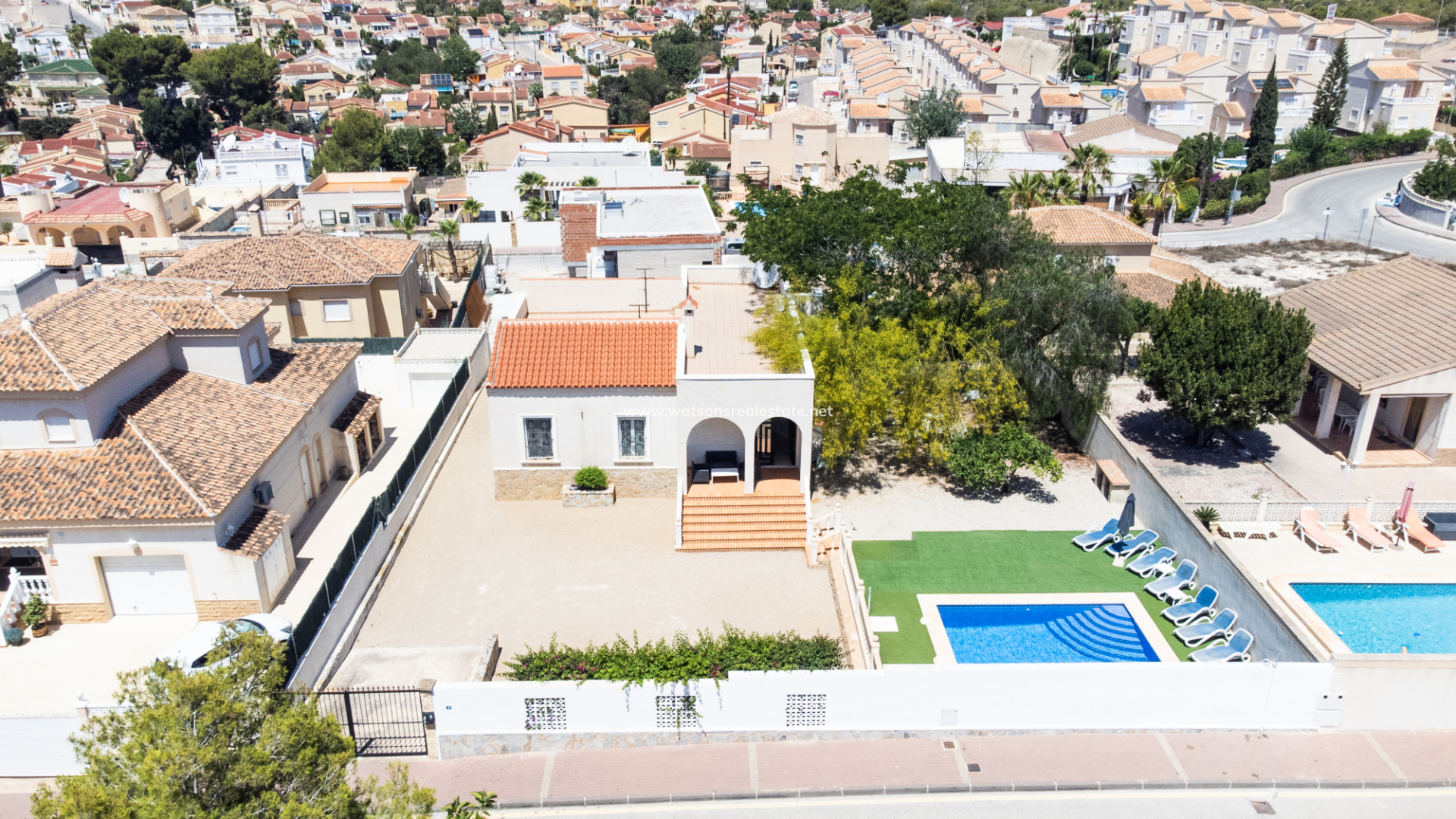 Chalet Independiente - Venta - Urb. La Escuera - 5697