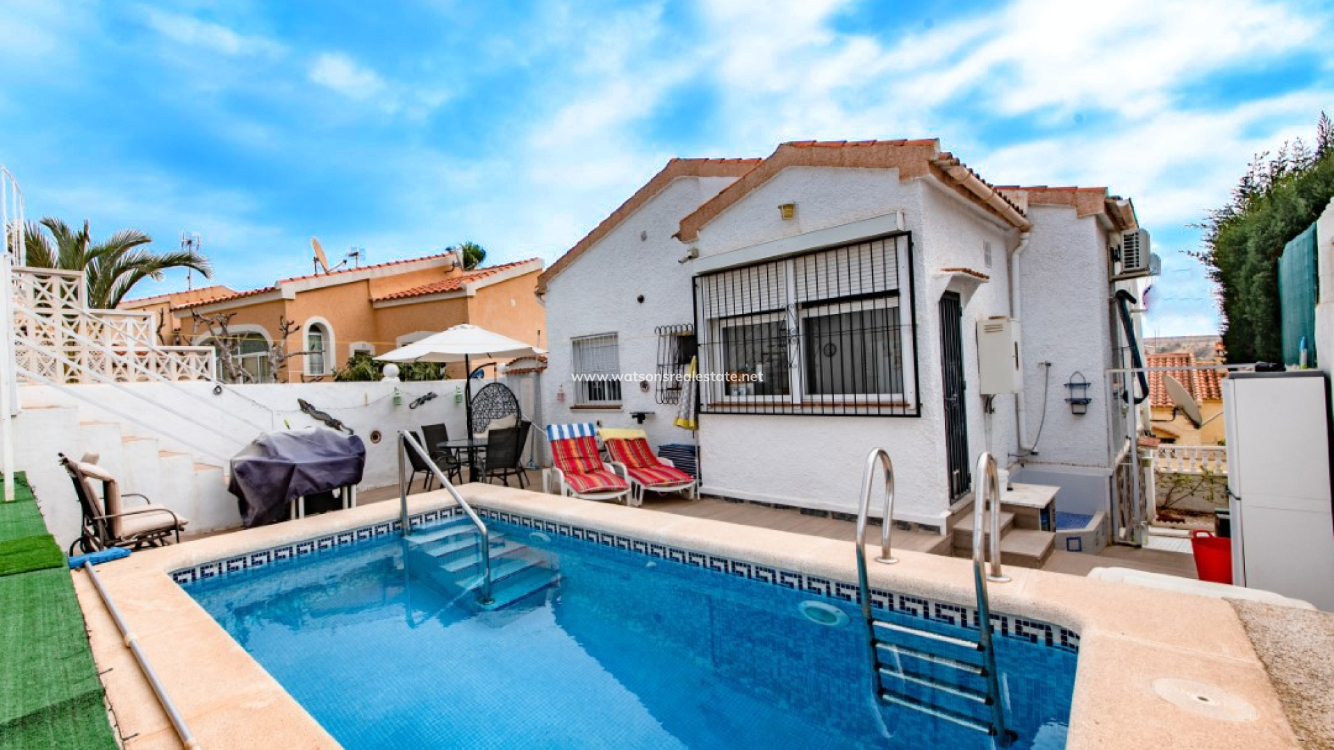 Chalet Independiente - Venta - Urb. La Marina - 4840