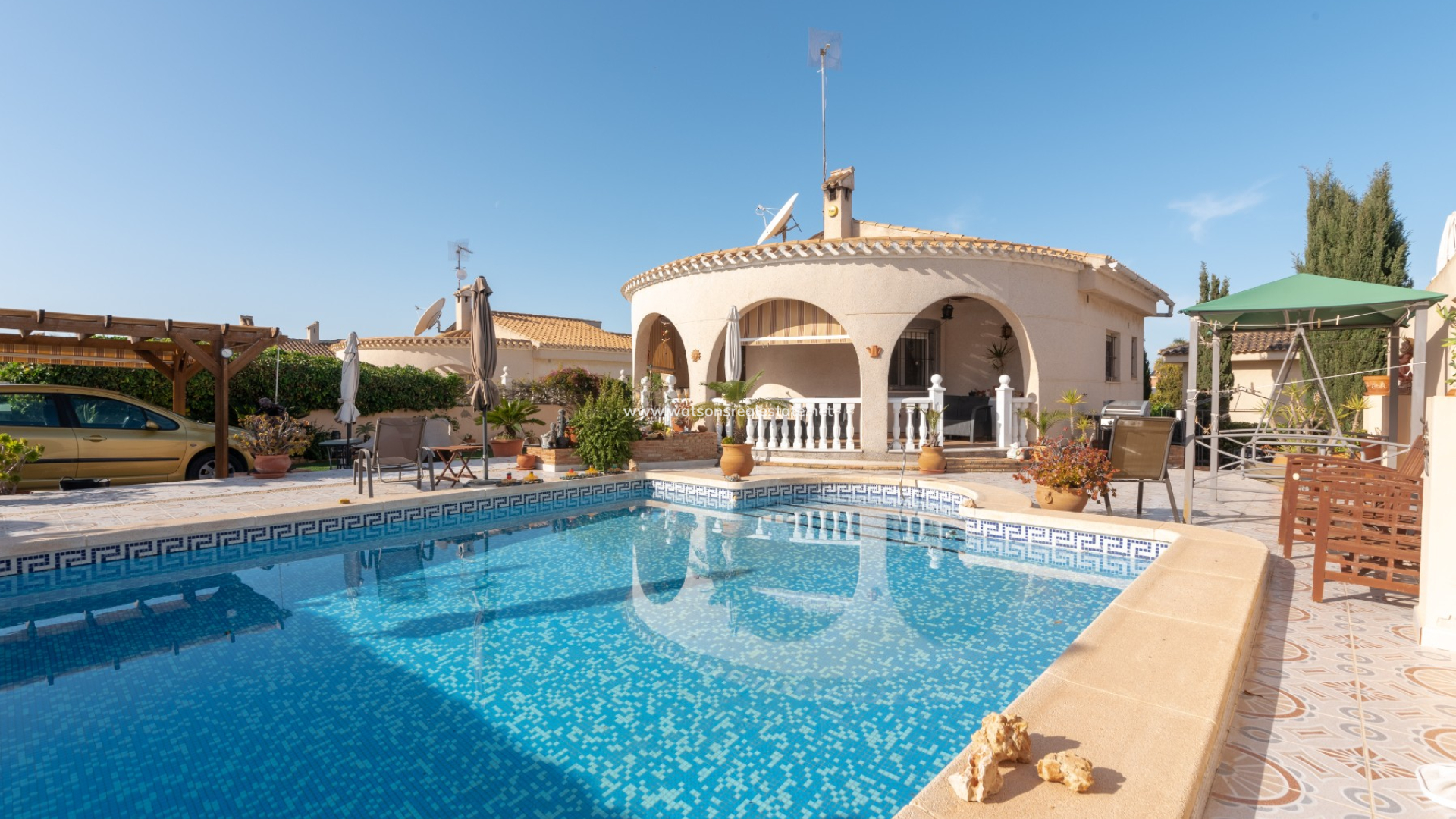 Chalet Independiente - Venta - Urb. La Marina - 5066