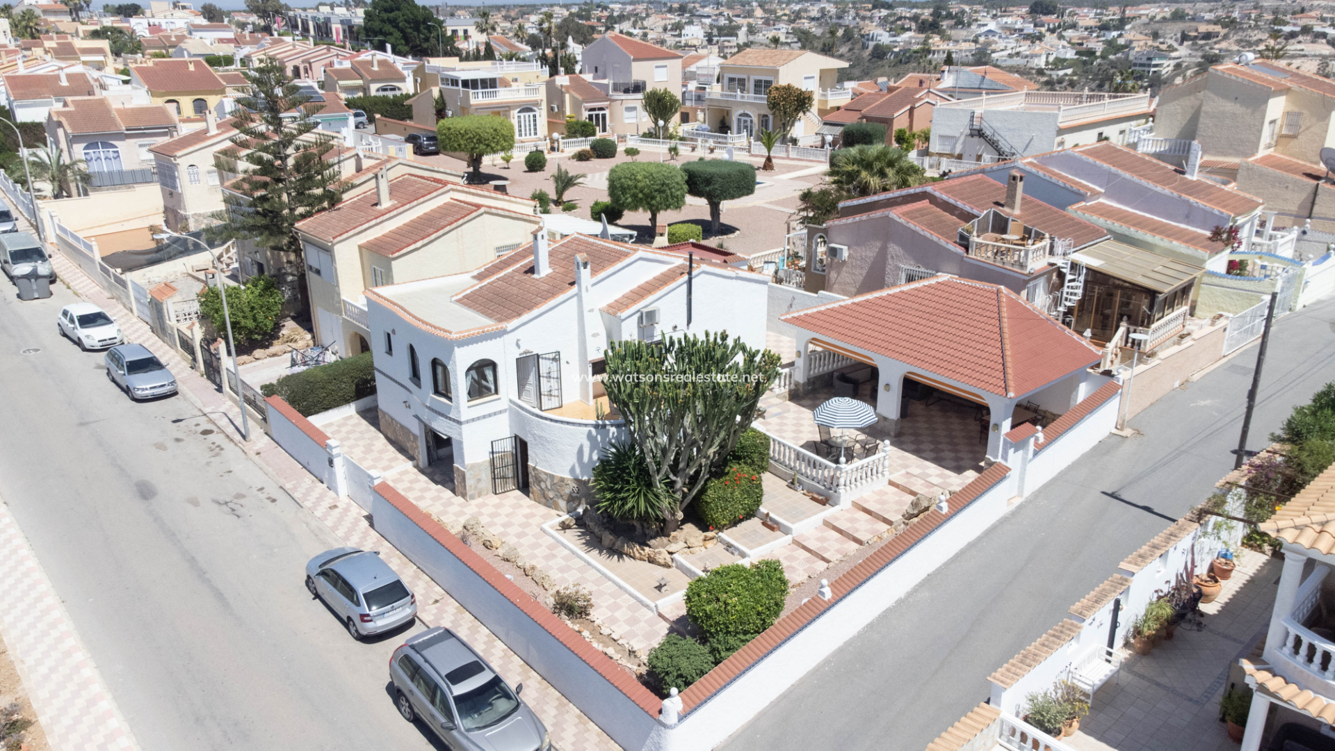 Chalet Independiente - Venta - Urb. La Marina - 5377