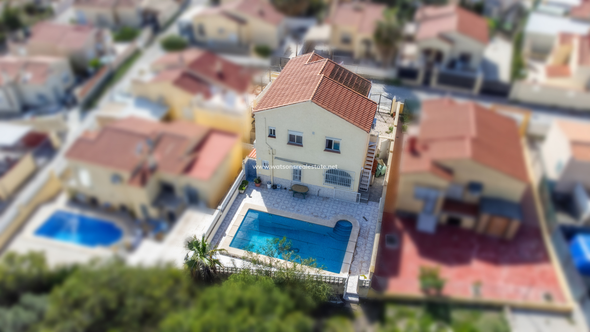 Chalet Independiente - Venta - Urb. La Marina - 5898