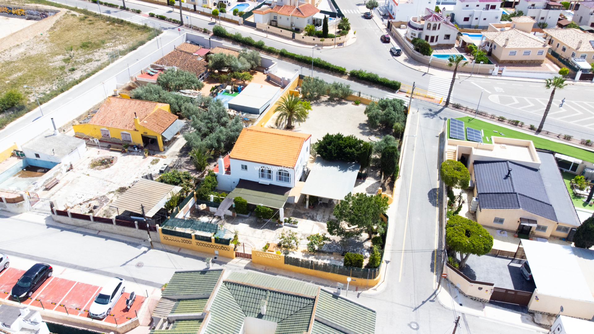 Chalet Independiente - Venta - Urb. La Marina - 5932