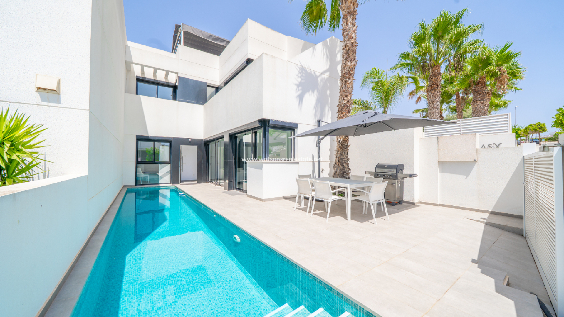 Chalet Independiente - Venta - Urb. La Marina - 6211