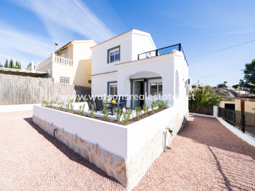 Chalet Independiente - Venta - Urb. La Marina - Urb. La Marina