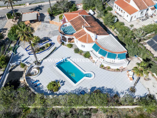 Chalet Independiente - Venta - Urb. La Marina - Urb. La Marina