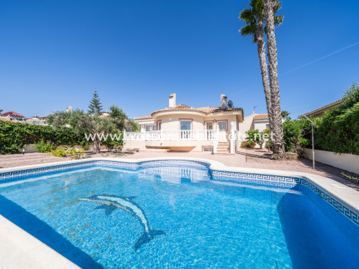 Chalet Independiente - Venta - Urb. La Marina - Urb. La Marina