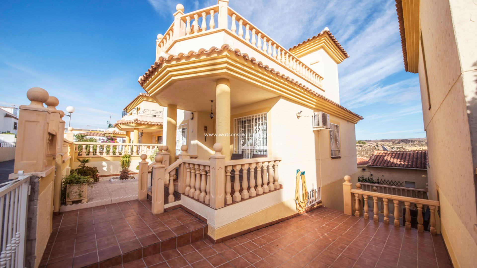 Detached - Resale - Urb. La Marina - 4818