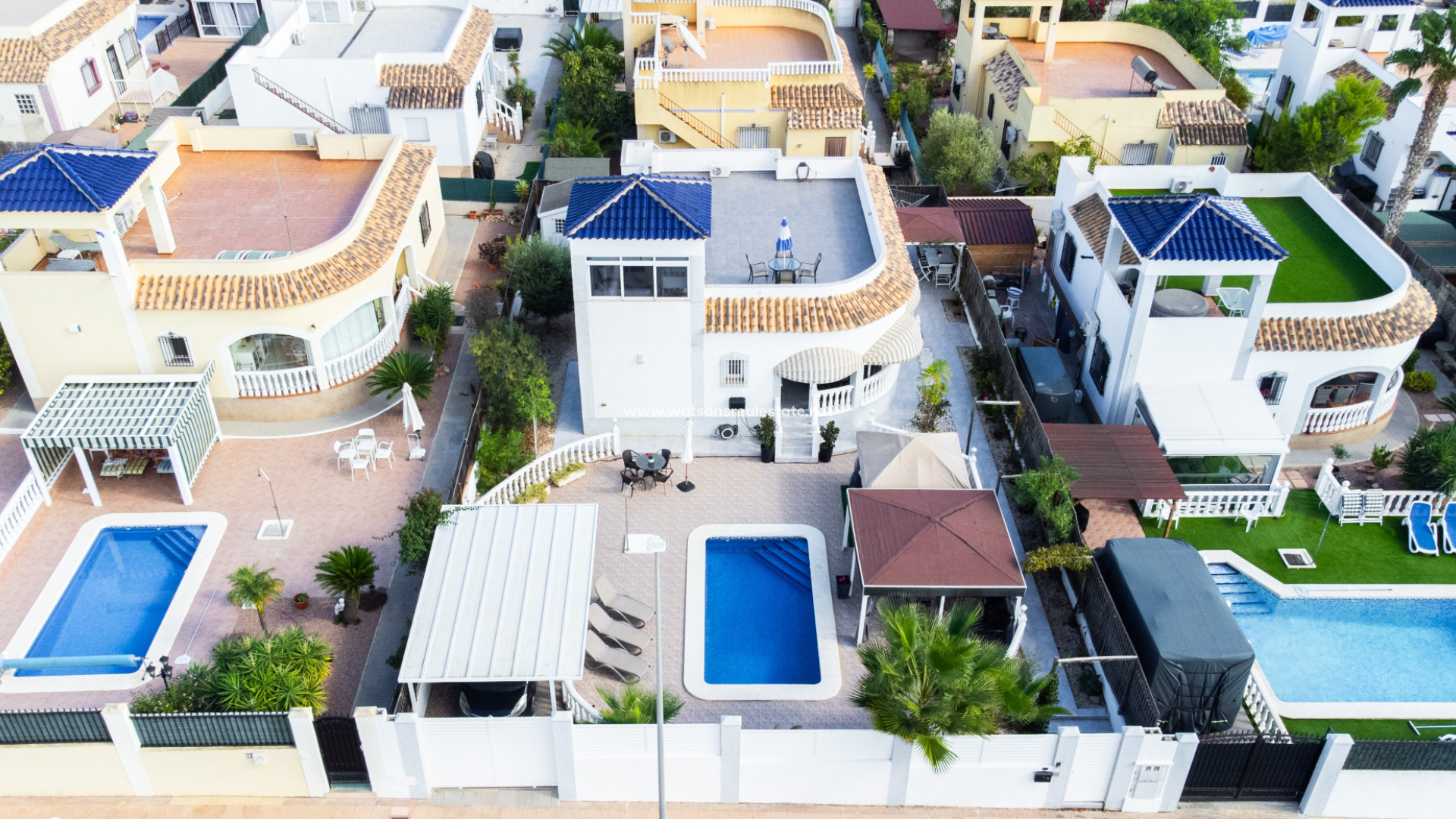 Detached - Resale - Urb. La Marina - 5758