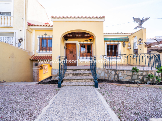 Detached · Resale · Urb. La Marina · Urb. La Marina