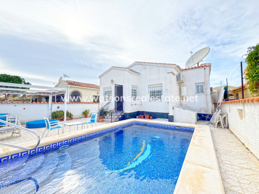 Detached - Resale - Urb. La Marina - Urb. La Marina