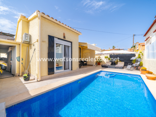 Detached - Resale - Urb. La Marina - Urb. La Marina