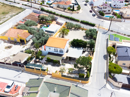 Freistendhe Villa - Resale - Urb. El Oasis - La Marina - Urb. El Oasis - La Marina