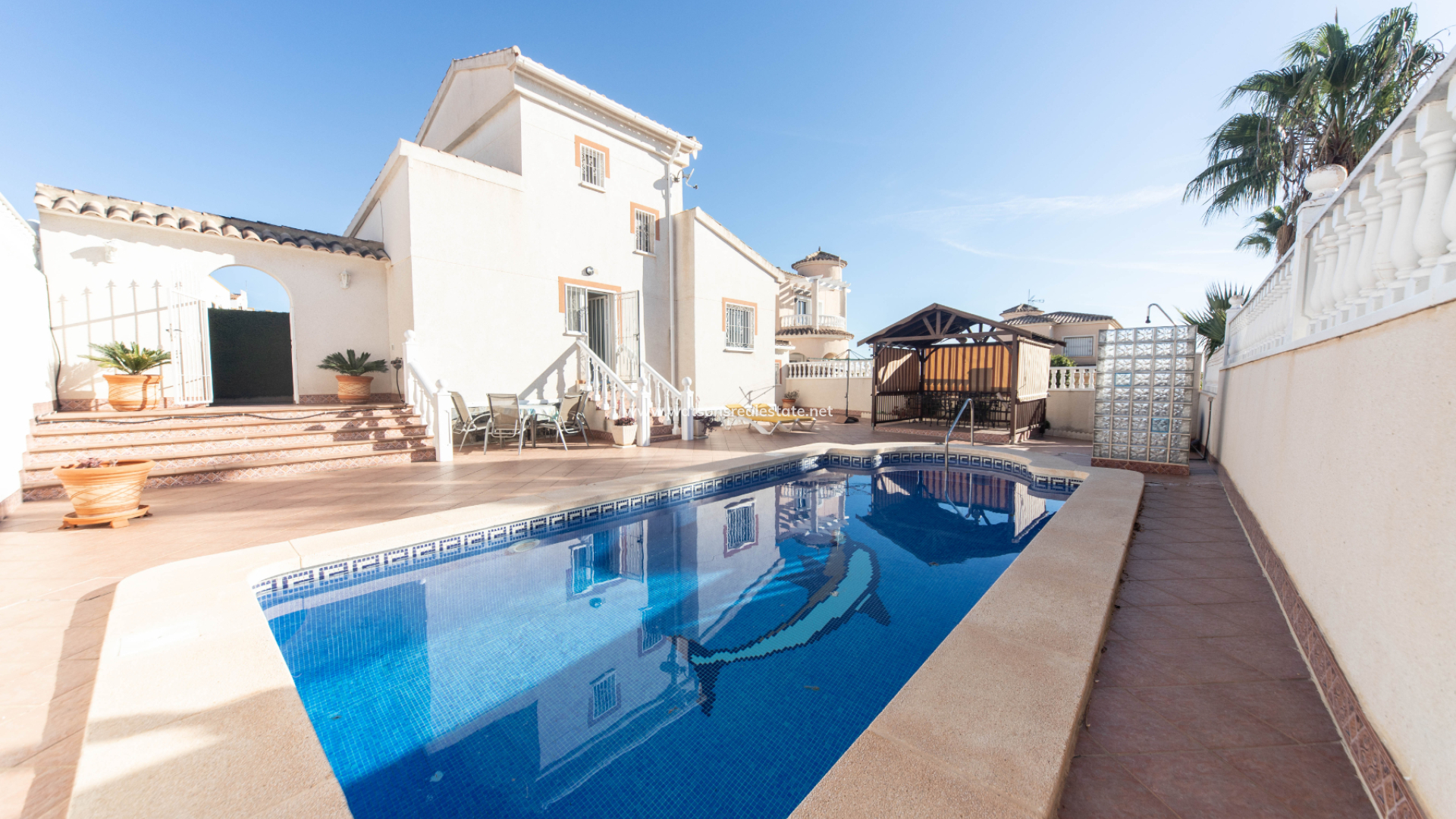 Freistendhe Villa - Resale - Urb. La Marina - 5278