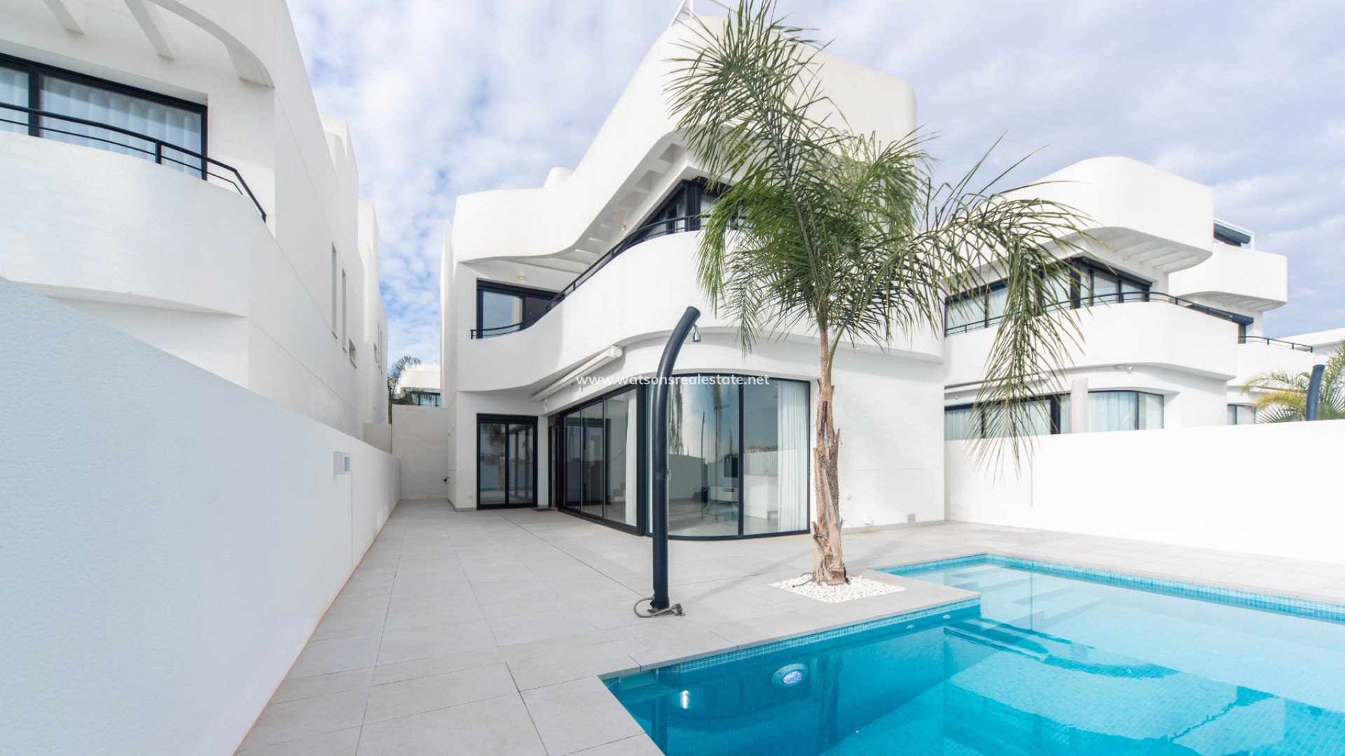 Freistendhe Villa - Resale - Urb. La Marina - 5280