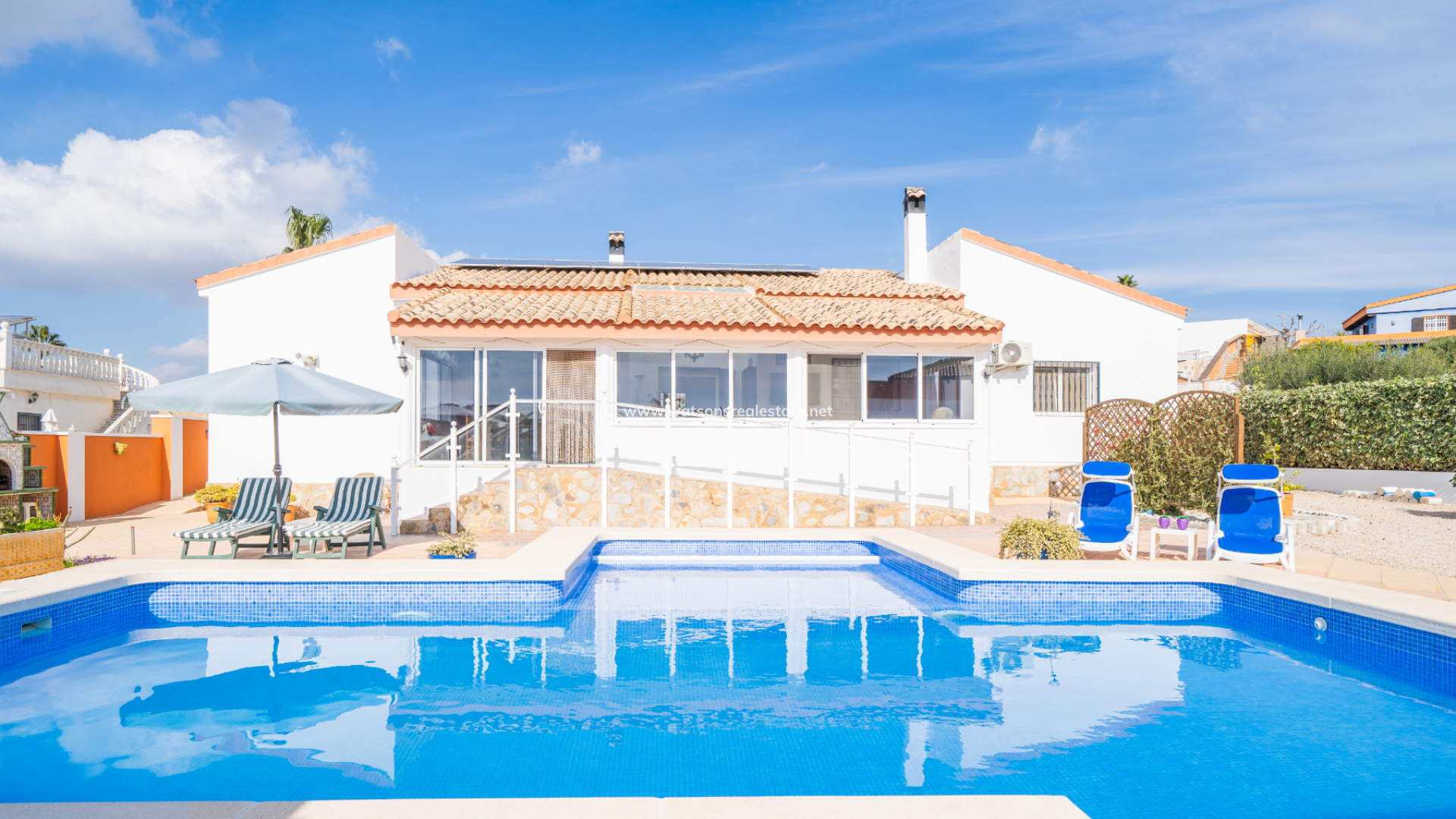 Freistendhe Villa - Resale - Urb. La Marina - 5867