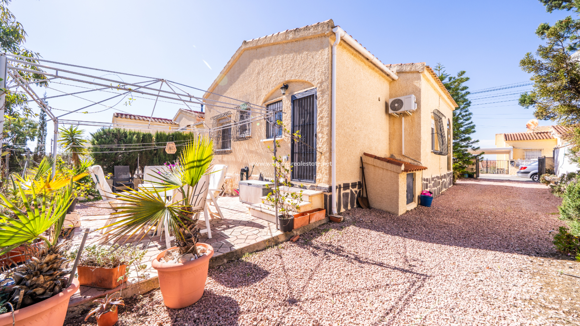 Freistendhe Villa - Resale - Urb. La Marina - 6128