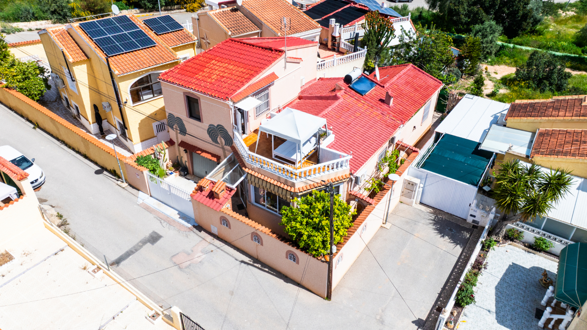 Freistendhe Villa - Resale - Urb. La Marina - 6146