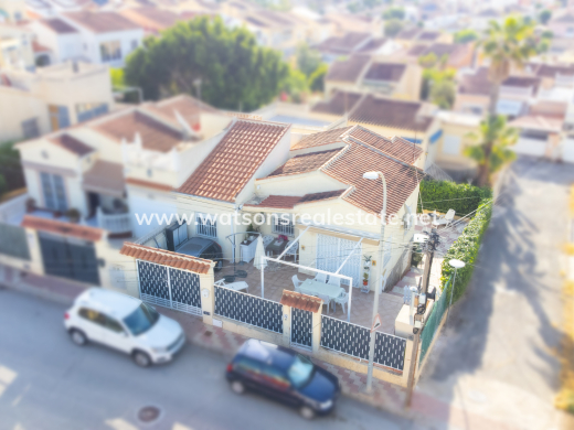 Freistendhe Villa · Resale · Urb. La Marina · Urb. La Marina