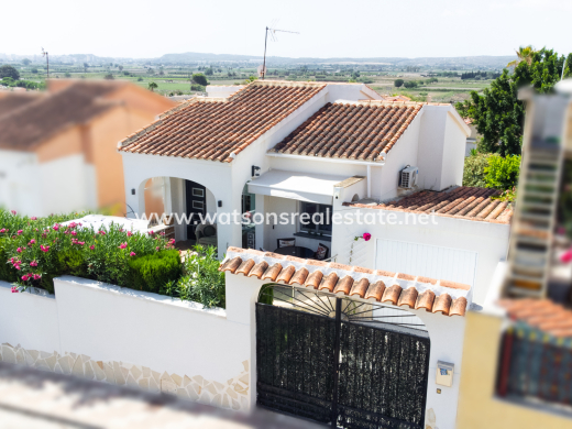 Freistendhe Villa · Resale · Urb. La Marina · Urb. La Marina