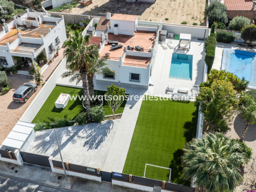 Freistendhe Villa - Resale - Urb. La Marina - Urb. La Marina