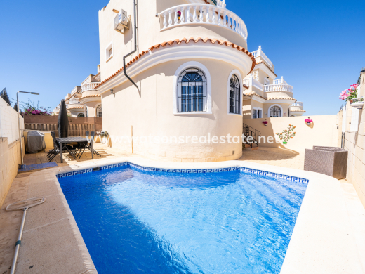 Freistendhe Villa · Resale · Urb. La Marina · Urb. La Marina