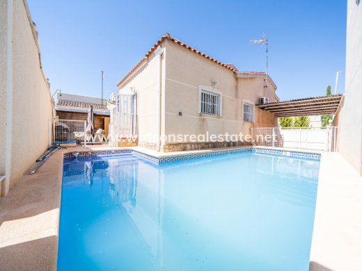 Freistendhe Villa - Resale - Urb. La Marina - Urb. La Marina