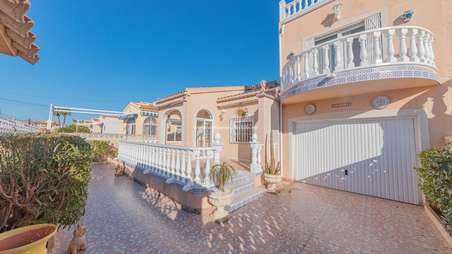 Fristaende Villa - Resale - Urb. La Marina - 5312