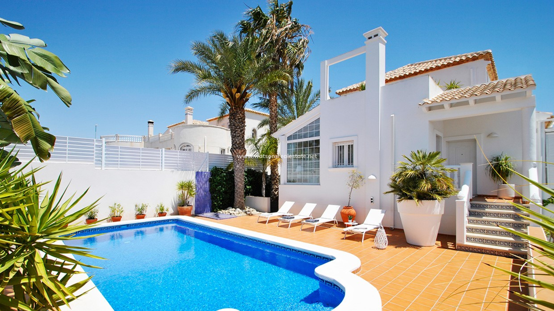 Fristaende Villa - Resale - Urb. La Marina - 5569
