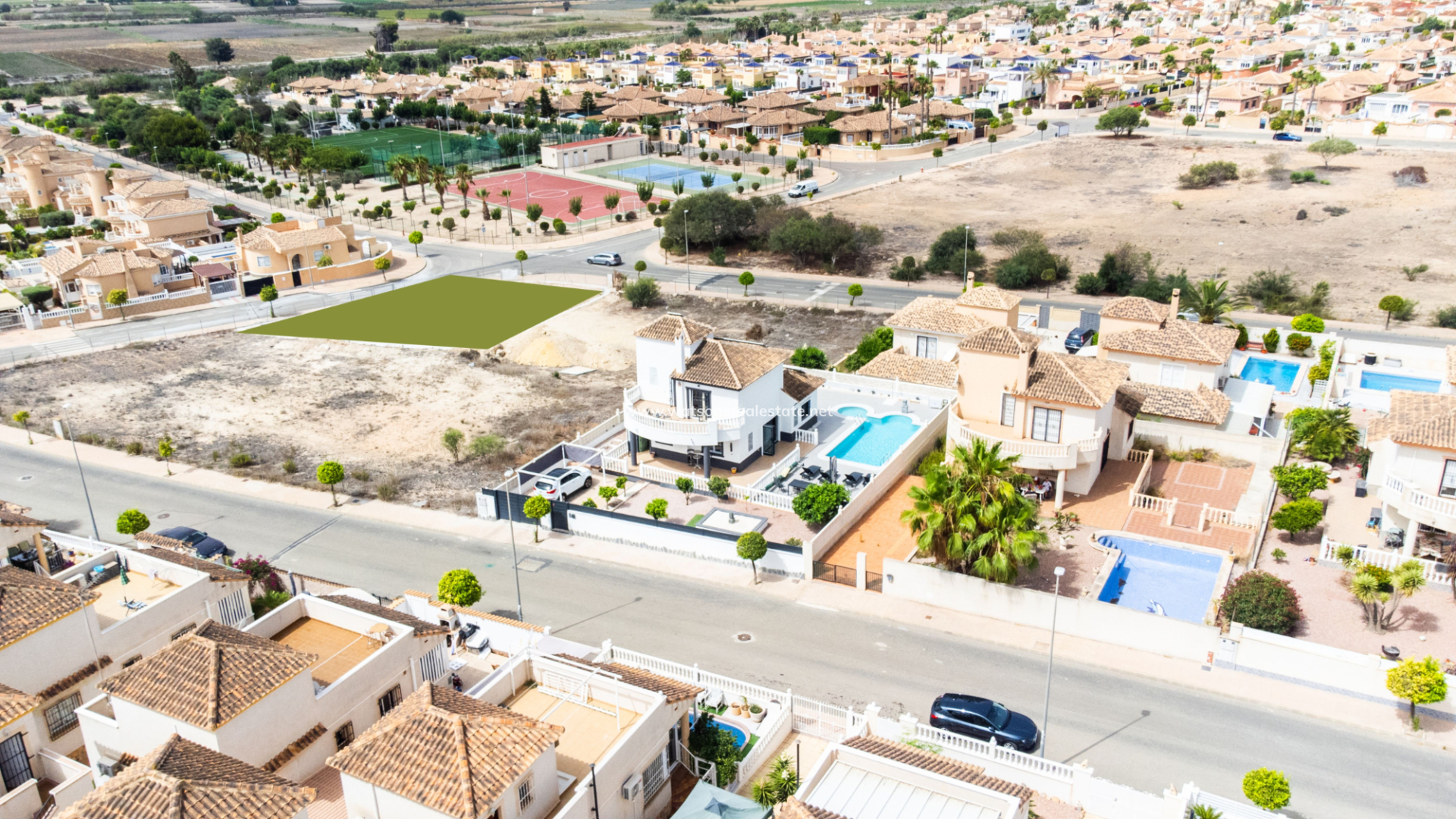Fristaende Villa - Resale - Urb. La Marina - 5738