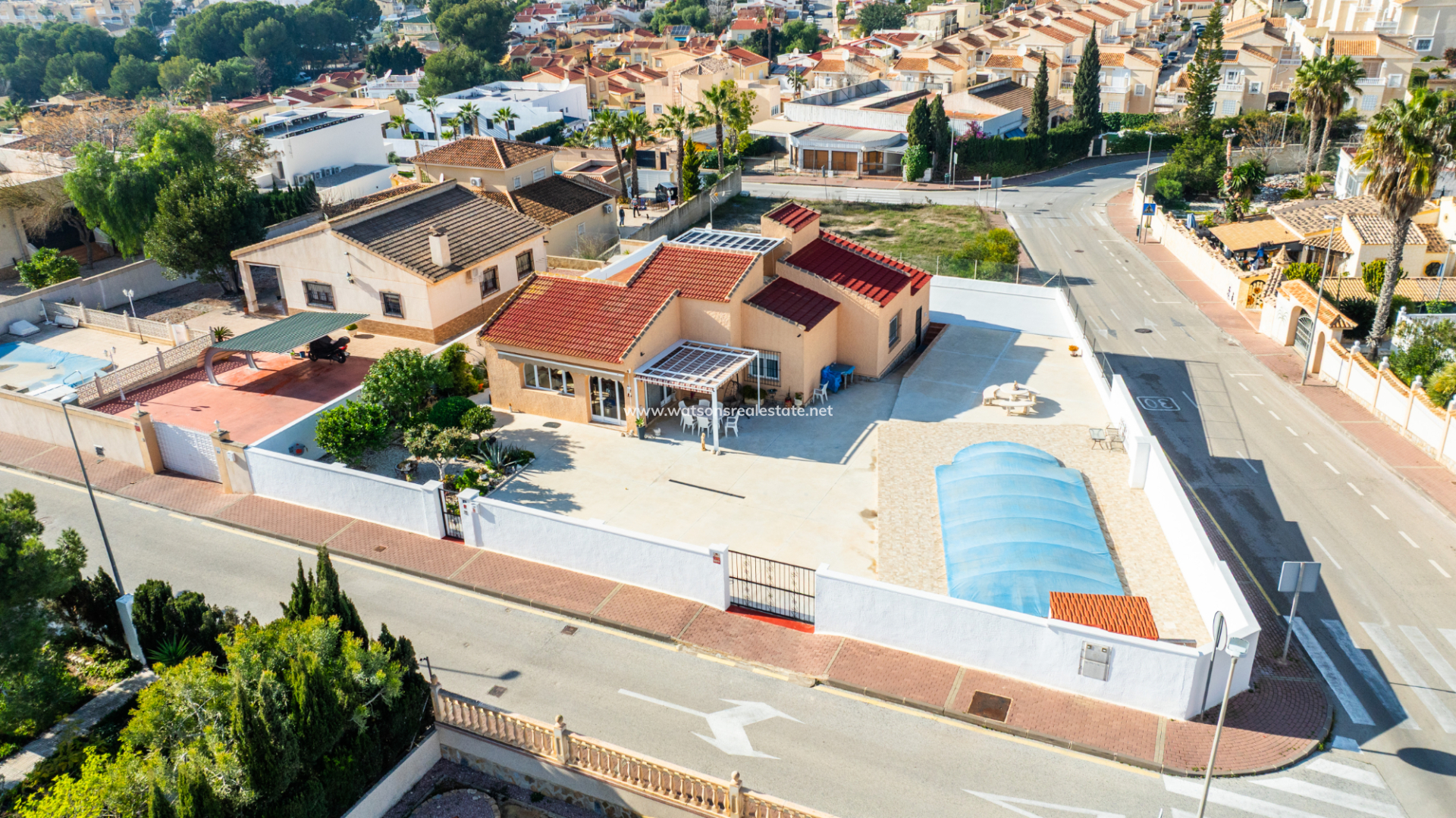 Fristaende Villa - Resale - Urb. La Marina - 6104