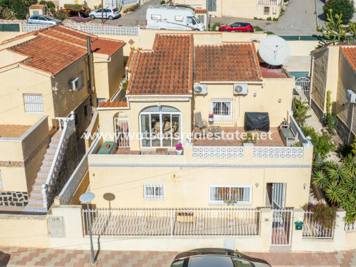 Fristaende Villa · Resale · Urb. La Marina · Urb. La Marina