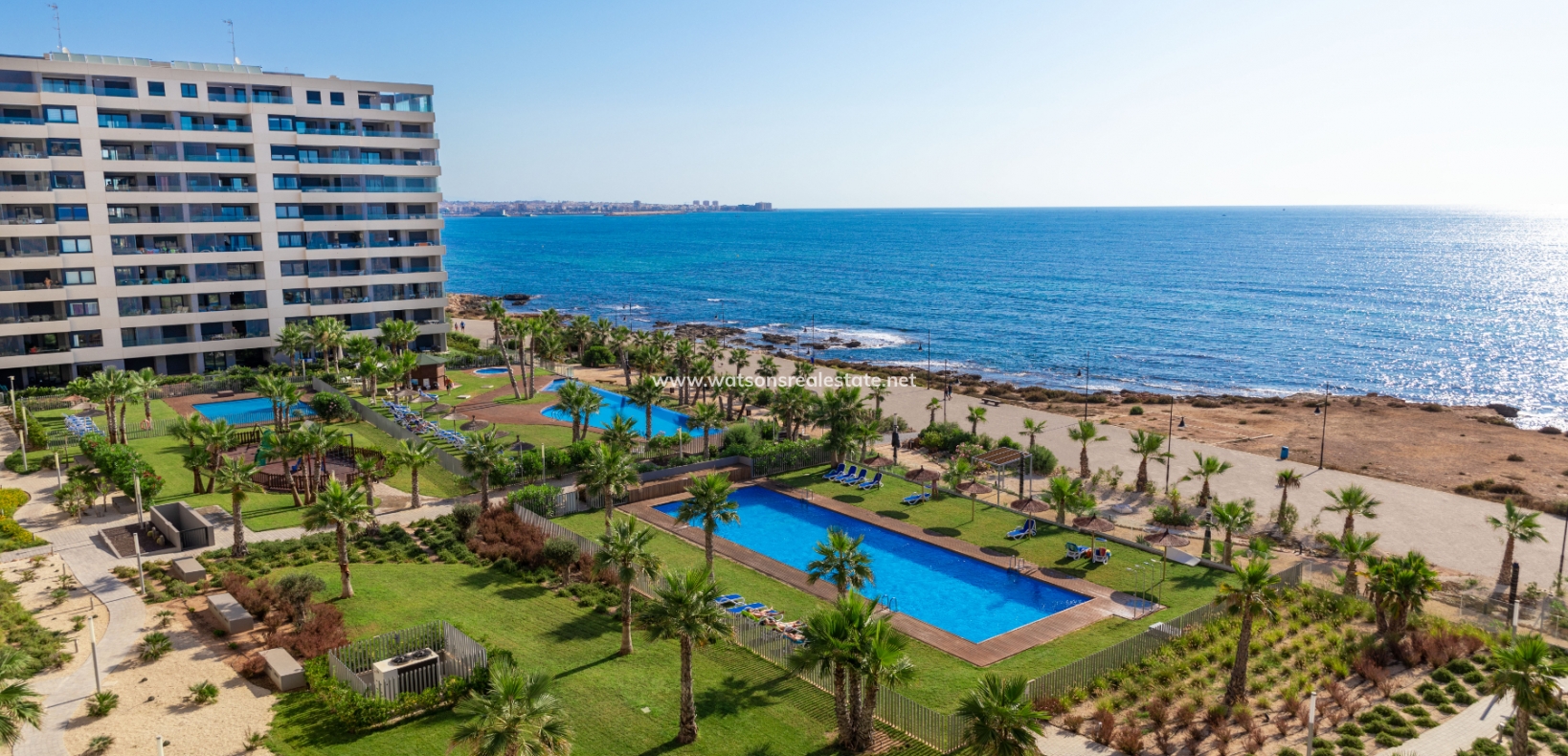 Frontline Beach Apartment for sale in Costa Blanca