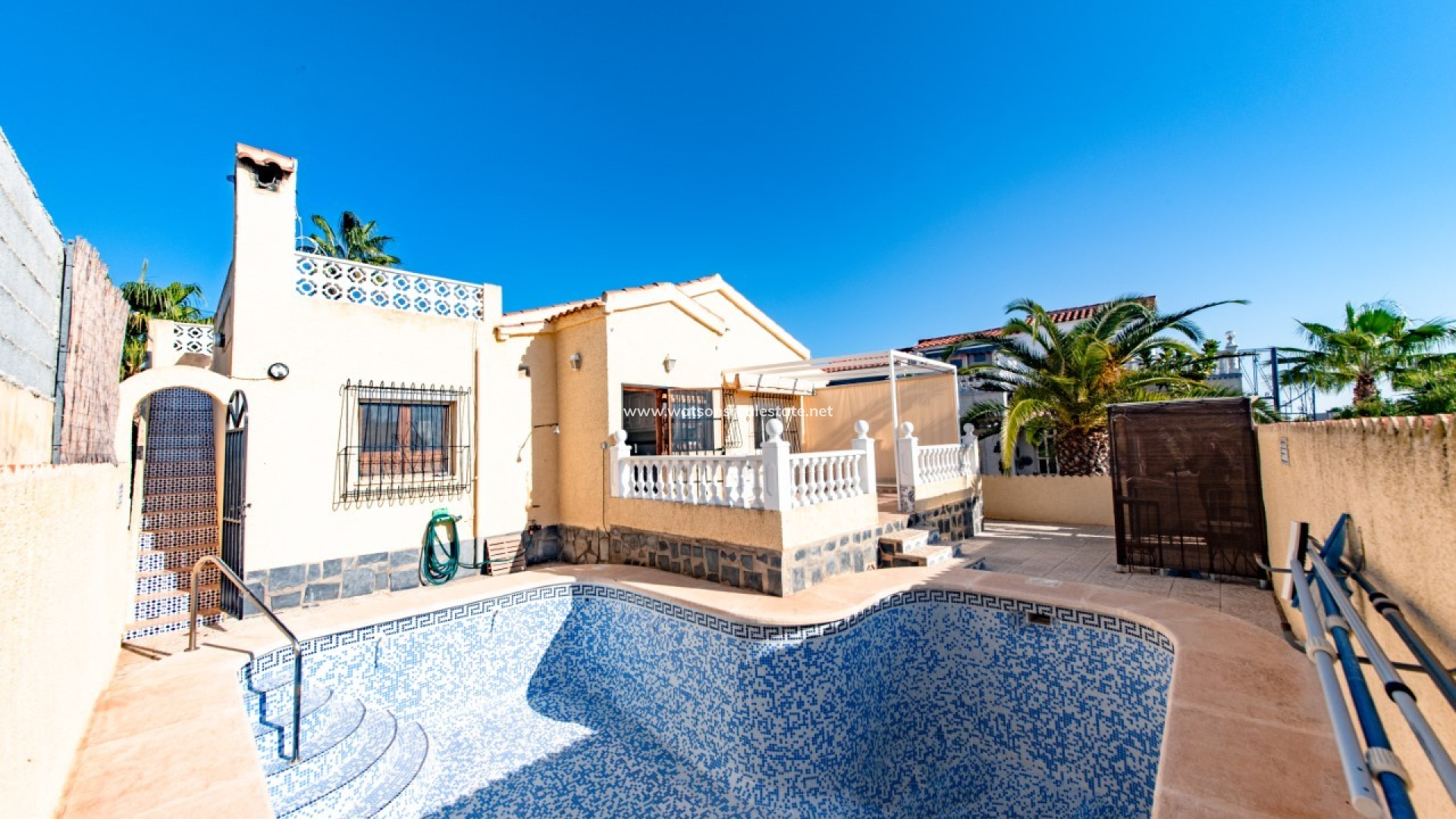 Maison Individuelle - Revente - Urb. La Marina - 4817