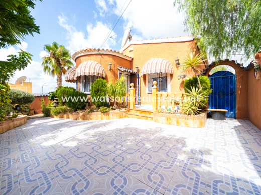 Maison Individuelle · Revente · Urb. La Marina · Urb. La Marina