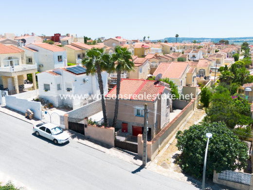 Maison Individuelle · Revente · Urb. La Marina · Urb. La Marina
