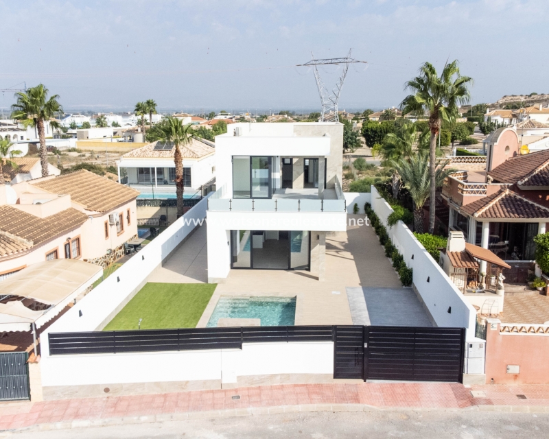 New Build - Detached - Urb. El Oasis - La Marina