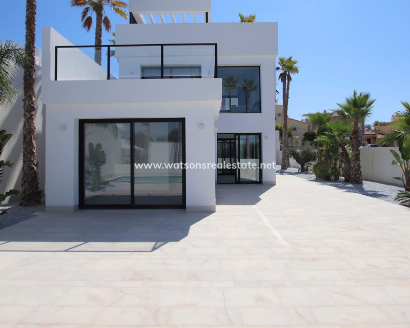 New Build - Detached - Urb. La Marina