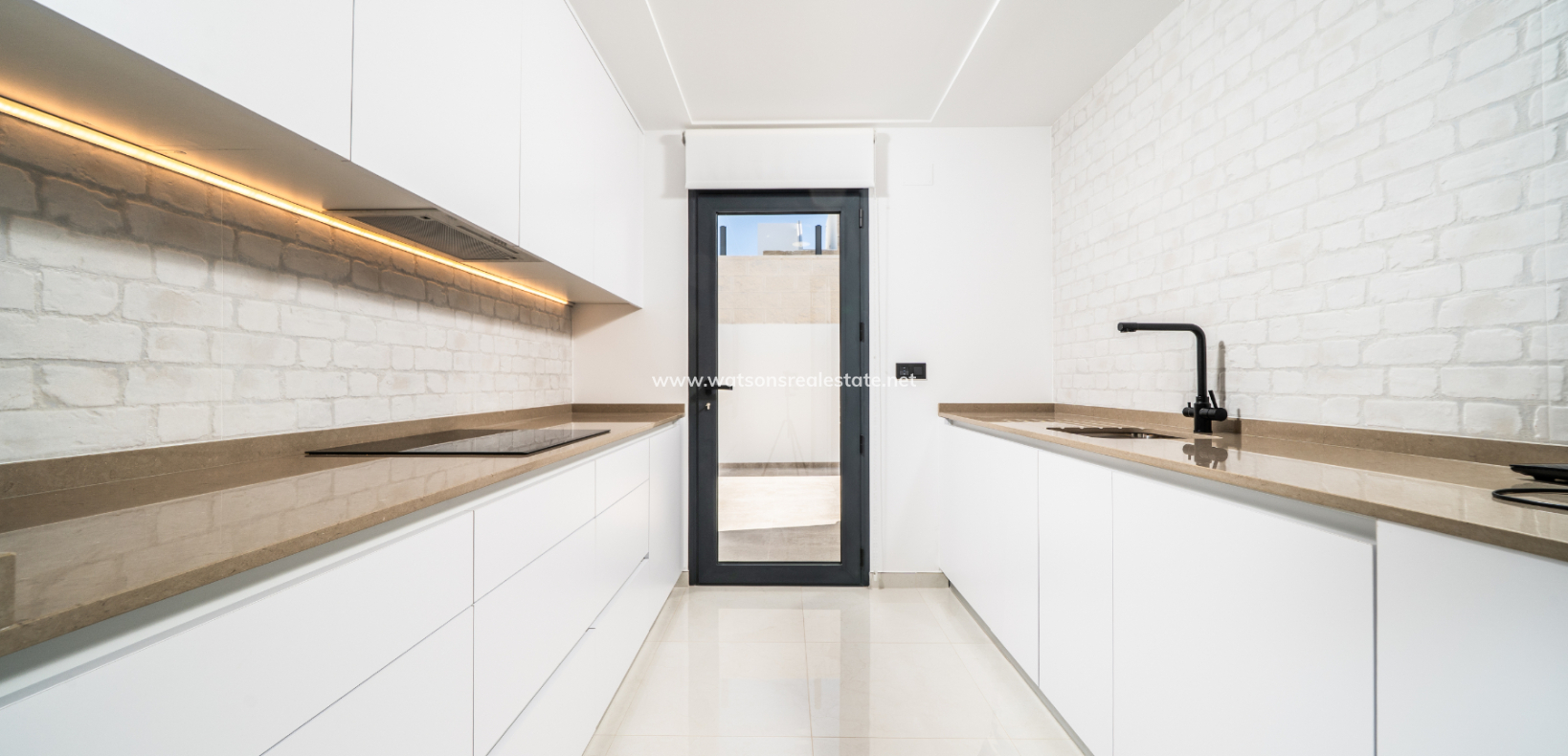 New Build - Freistendhe Villa - Urb. La Marina