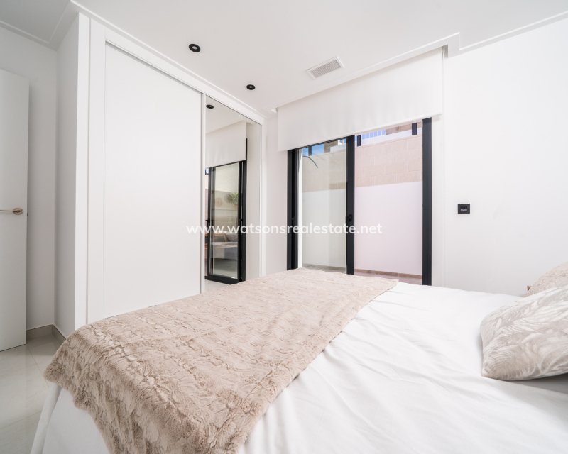 New Build - Freistendhe Villa - Urb. La Marina
