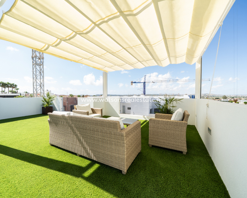 New Build - Freistendhe Villa - Urb. La Marina