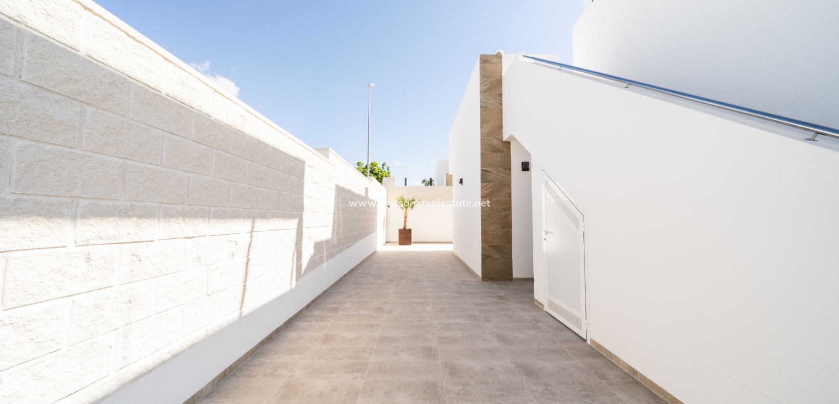 New Build - Freistendhe Villa - Urb. La Marina