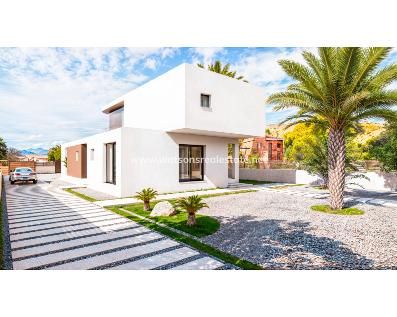 New Build - Fristaende Villa - Urb. El Oasis - La Marina