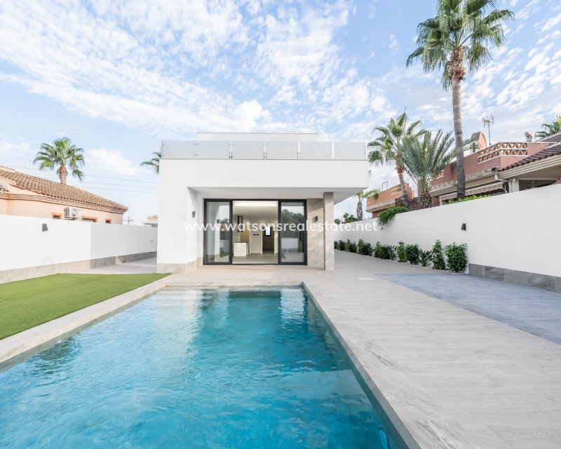 New Build - Fristaende Villa - Urb. El Oasis - La Marina