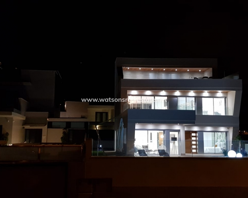 Nouvelle construction - Vrijstaande Villa - Alicante - Campoamor