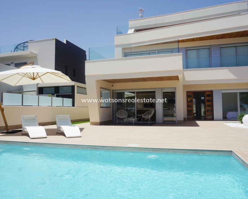 Nueva construcción  - Chalet Independiente - Alicante - Campoamor